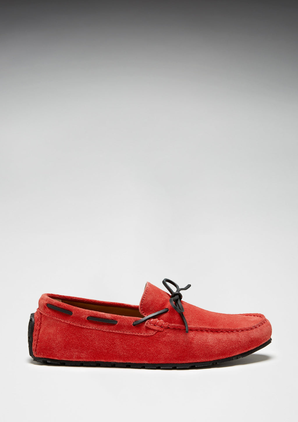 Mocasines de conducción con cordones y suela de neumático, ante rojo
