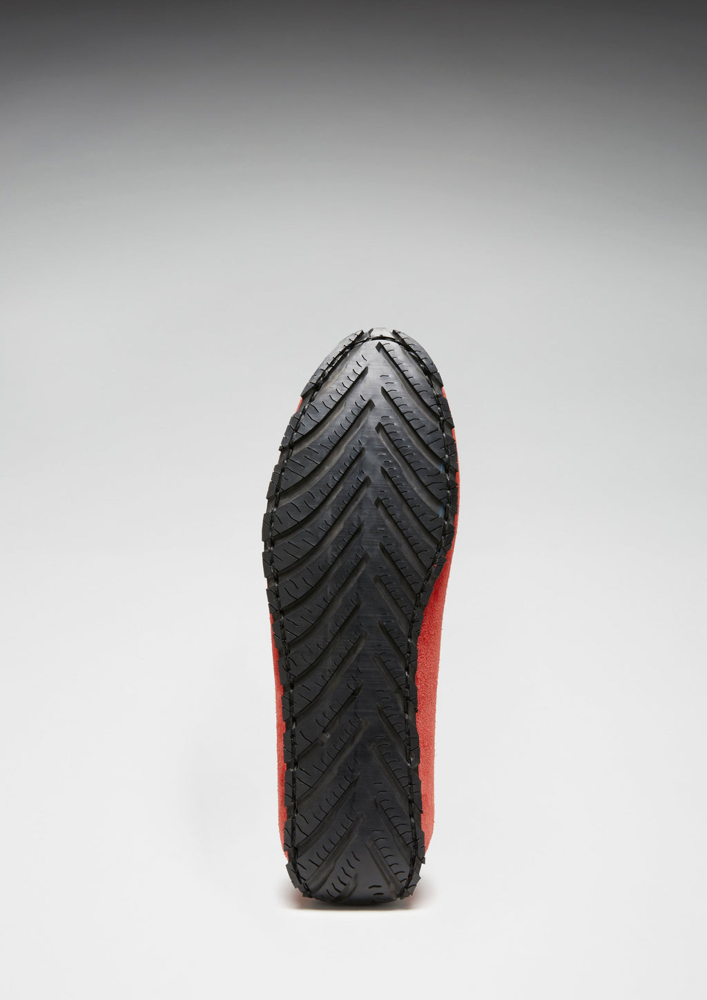 Mocasines de conducción con cordones y suela de neumático, ante rojo