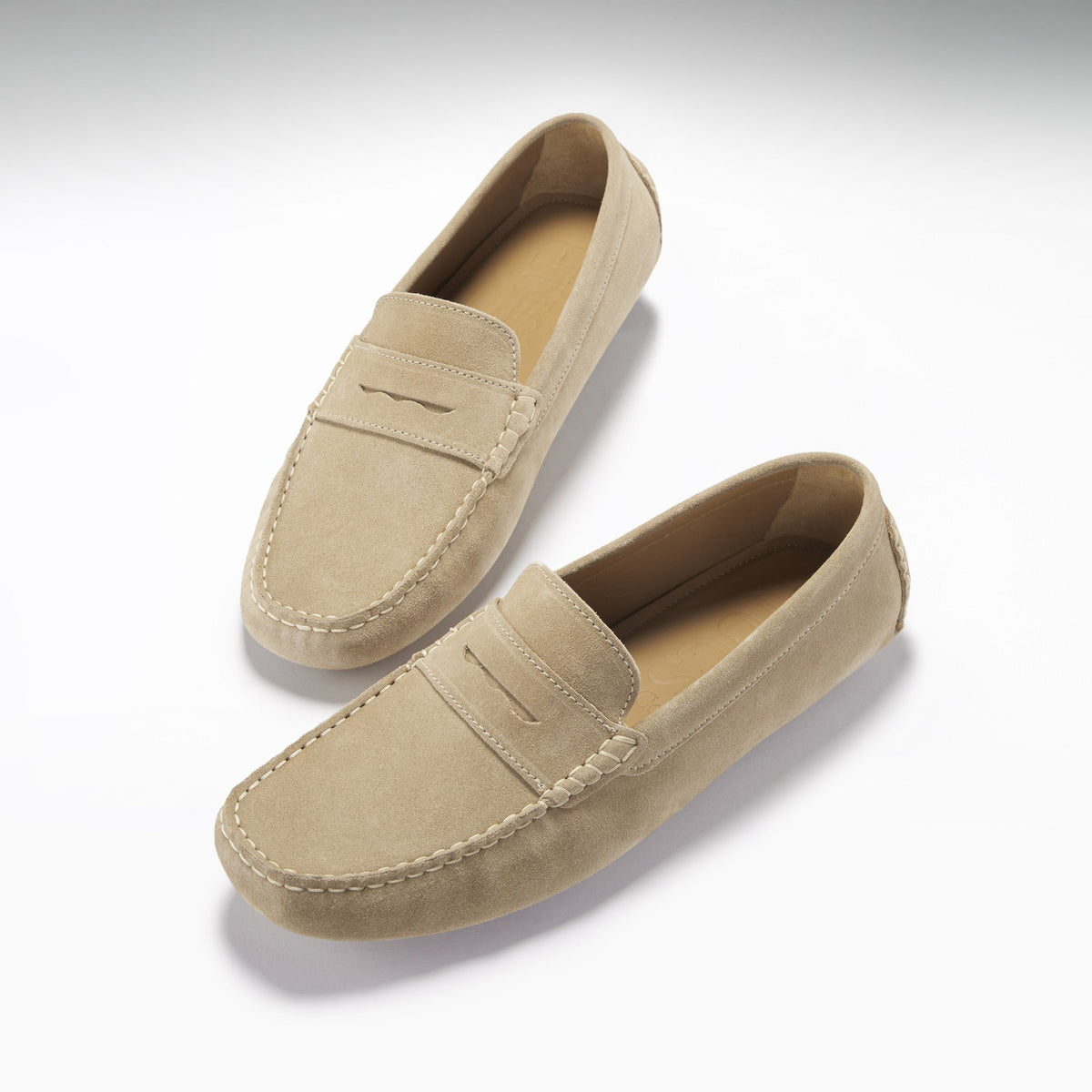 Penny-loafers för bilkörning, mocka i taupe