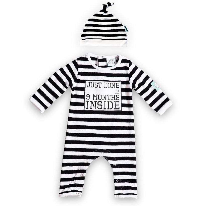 Zabawny prezent na baby shower – Zestaw ubranek dziecięcych Just Done 9 Months Inside®