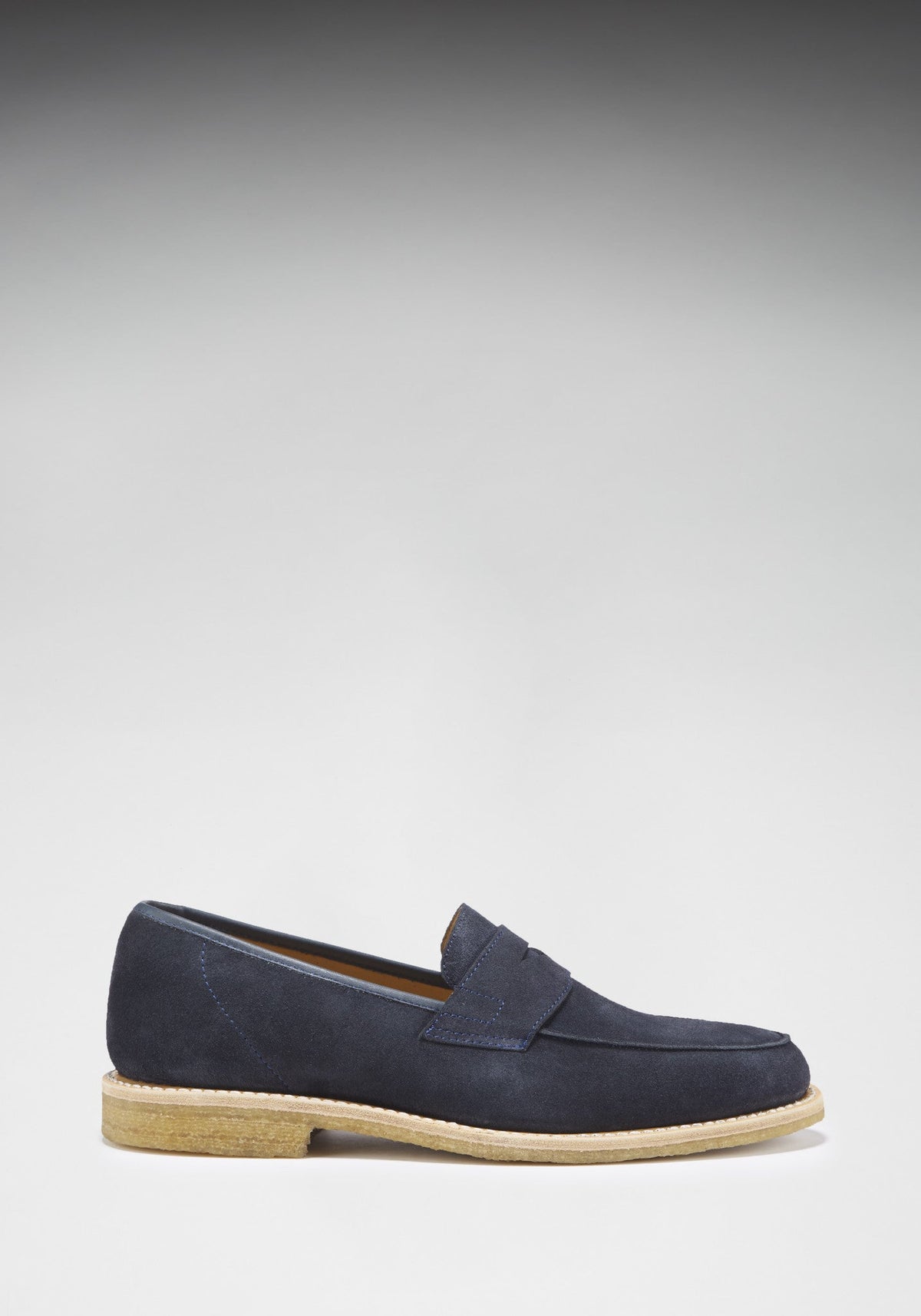 Mocasines de gamuza azul, suela ribeteada de caucho crepé