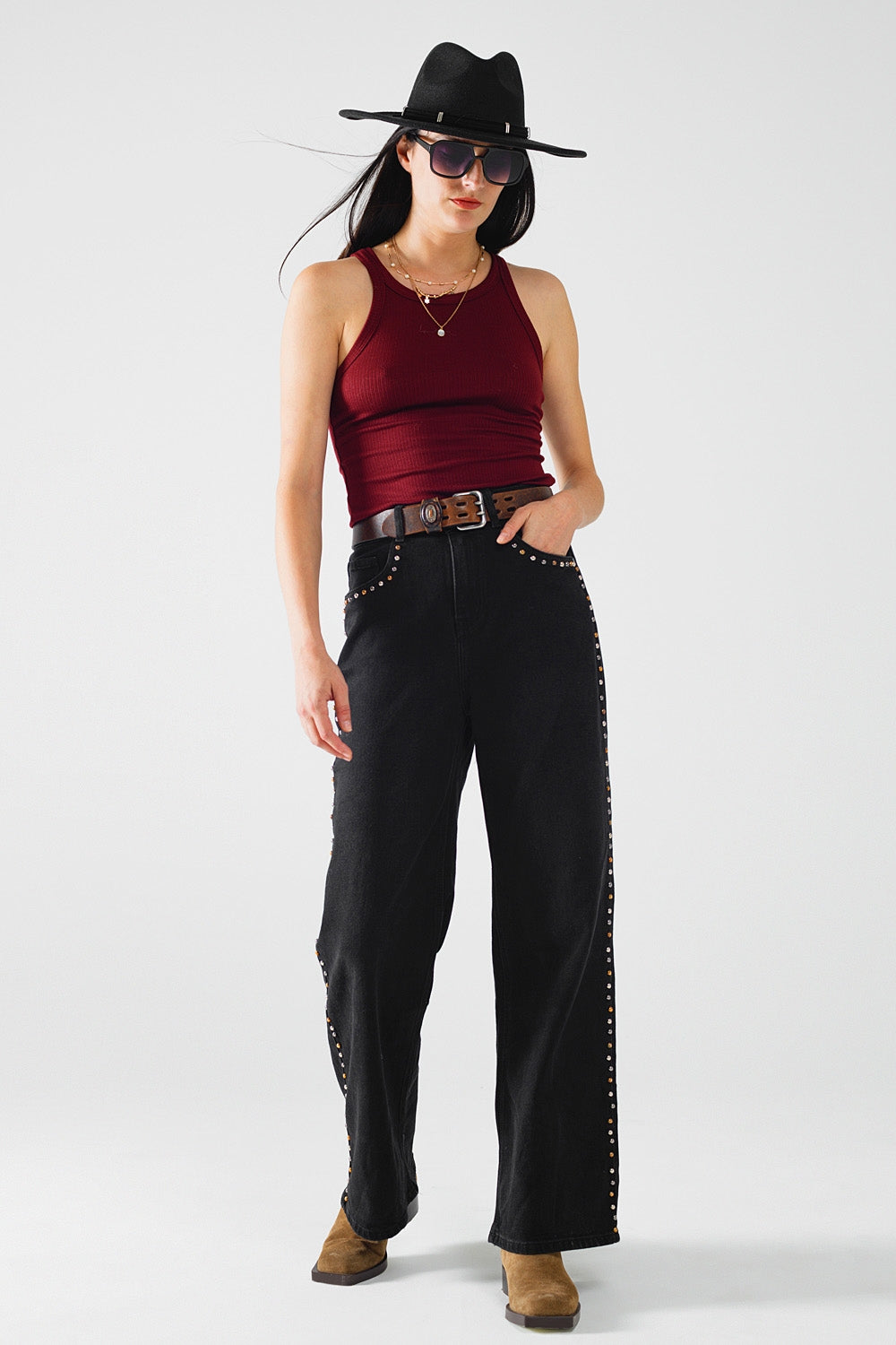 Sleeveless Burgundy Top With Ribbed Details