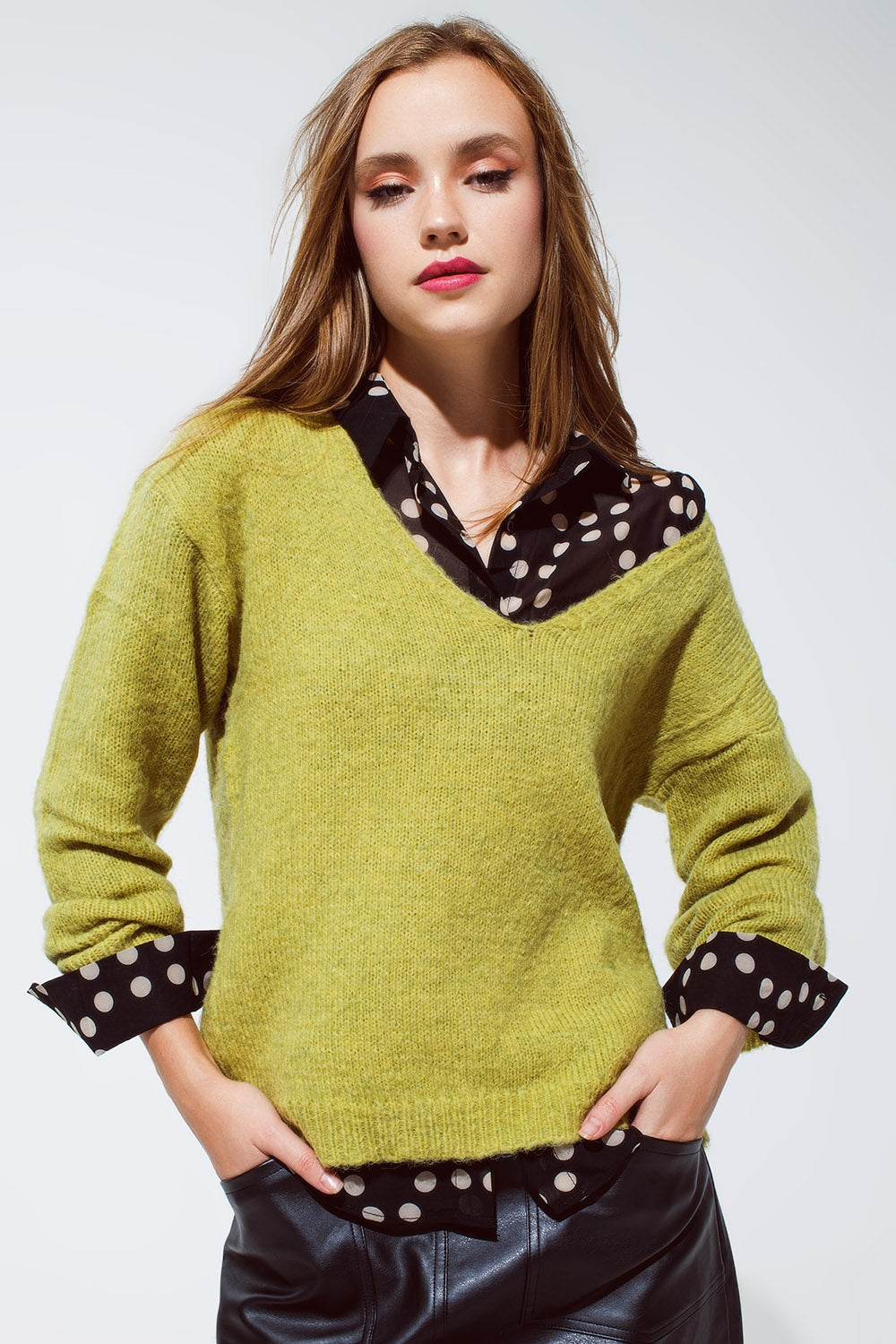 Soft Green Jumper With v Neck
