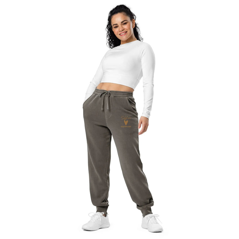 Spodnie dresowe unisex Self Love, barwione pigmentowo, z haftem w kolorze starego złota – spodnie dresowe unisex