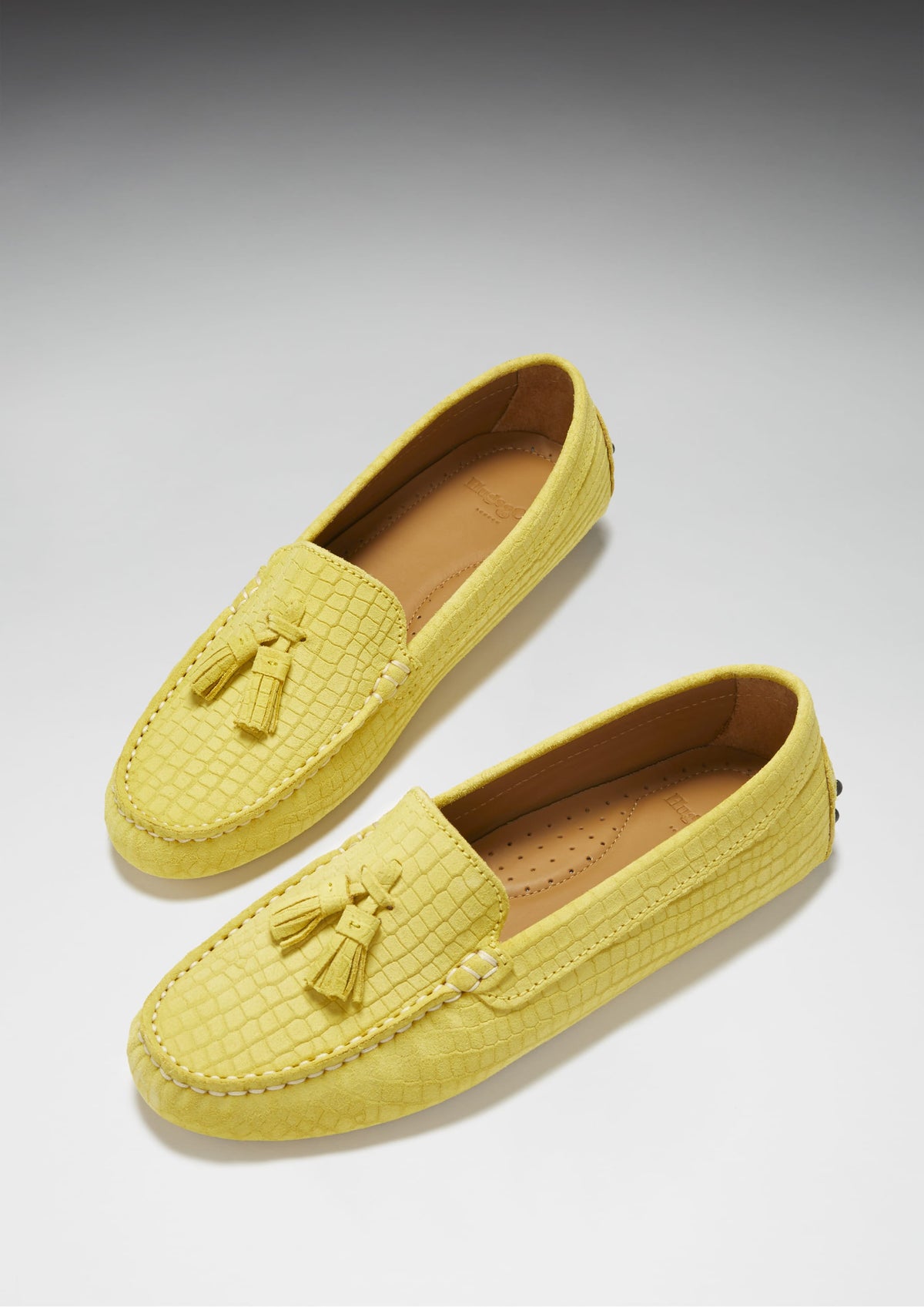 Mocasines de conducción con  borlas para mujer, ante grabado amarillo
